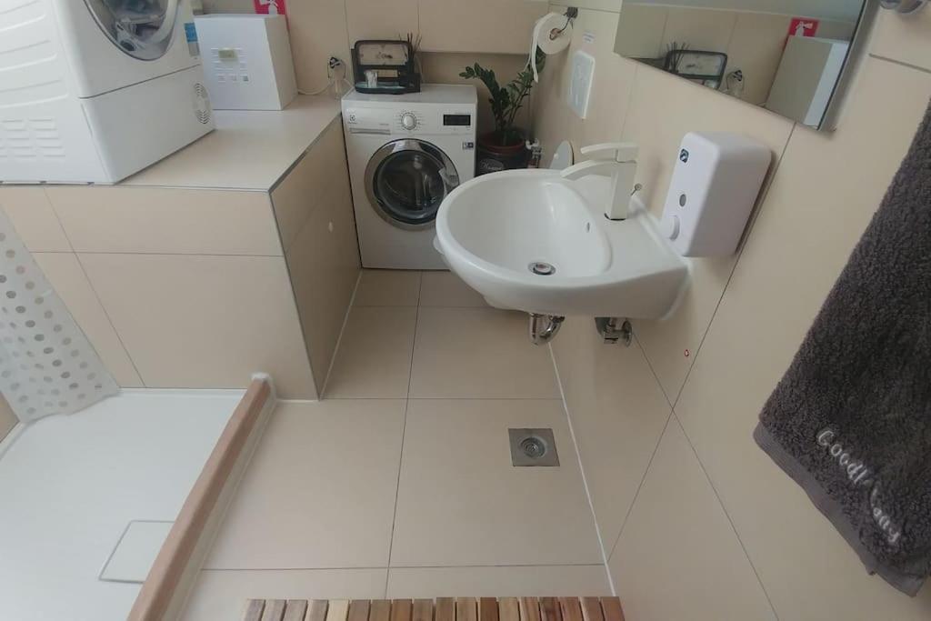 Goodlebang, 3 Bed Room Apartment, Center Laibach Exterior foto